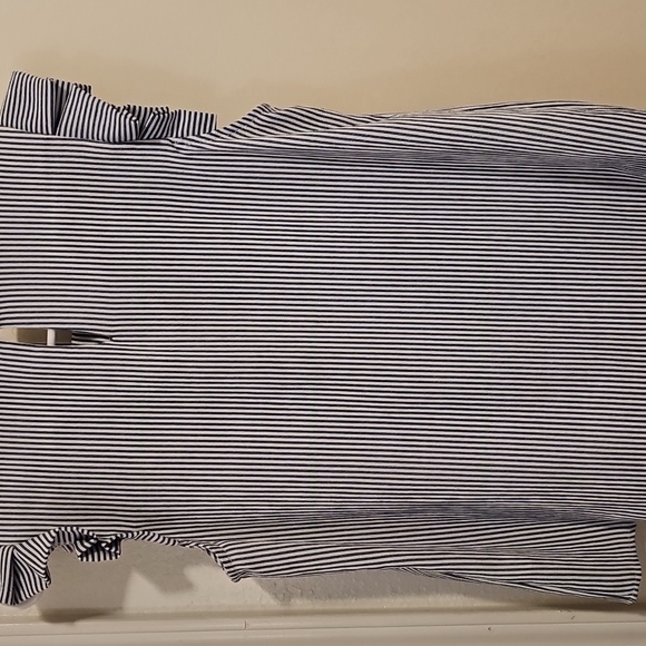 Striped Ruffle Sleeve Top - Picture 4 of 5